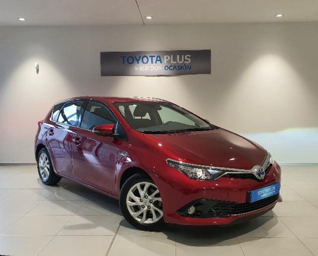 Toyota Auris 1.8 VVT-I HYBRID ACTIVE + GO 136 5P