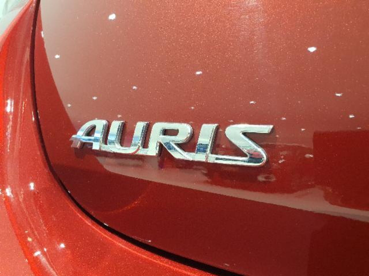 Toyota Auris 1.8 VVT-I HYBRID ACTIVE + GO 136 5P - foto 14