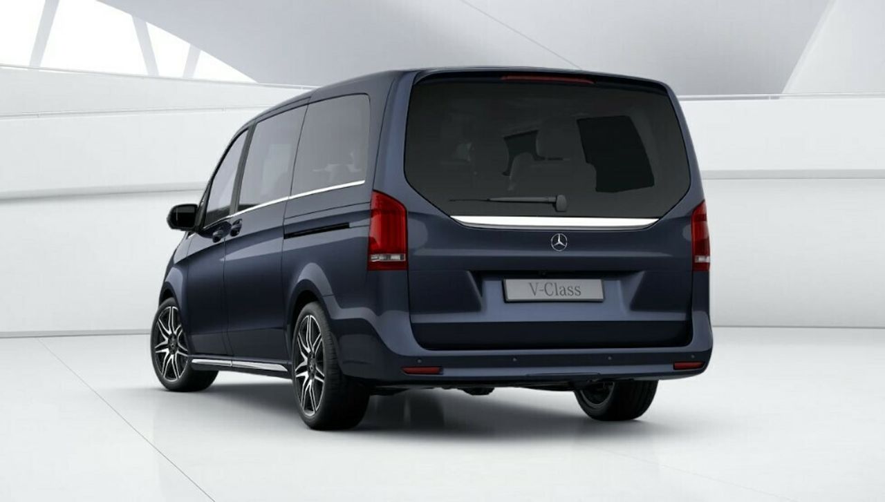 mercedes clase v 2023 / foto grande (3)