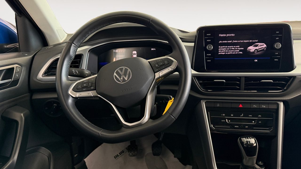 Volkswagen T-Roc "MáS" DARK 1.0 TSI 85 KW (115 CV) 6 VEL. - foto 11