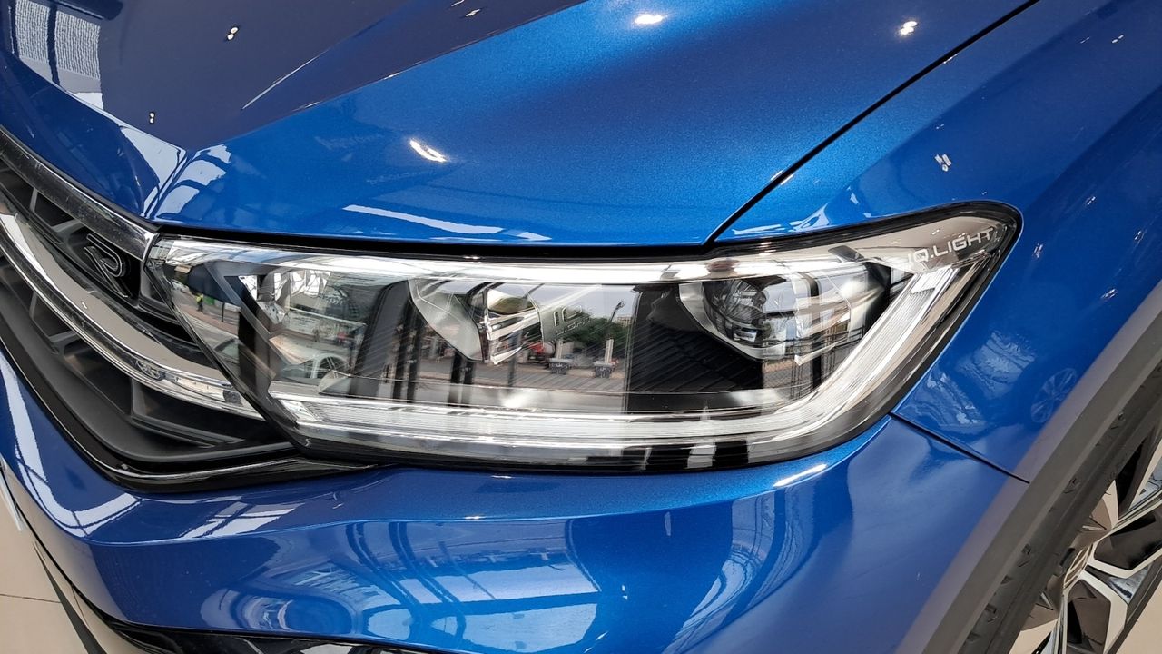 Volkswagen T-Roc CABRIO R-LINE 1.5 TSI 110 KW (150 CV) AUTOM - foto 16