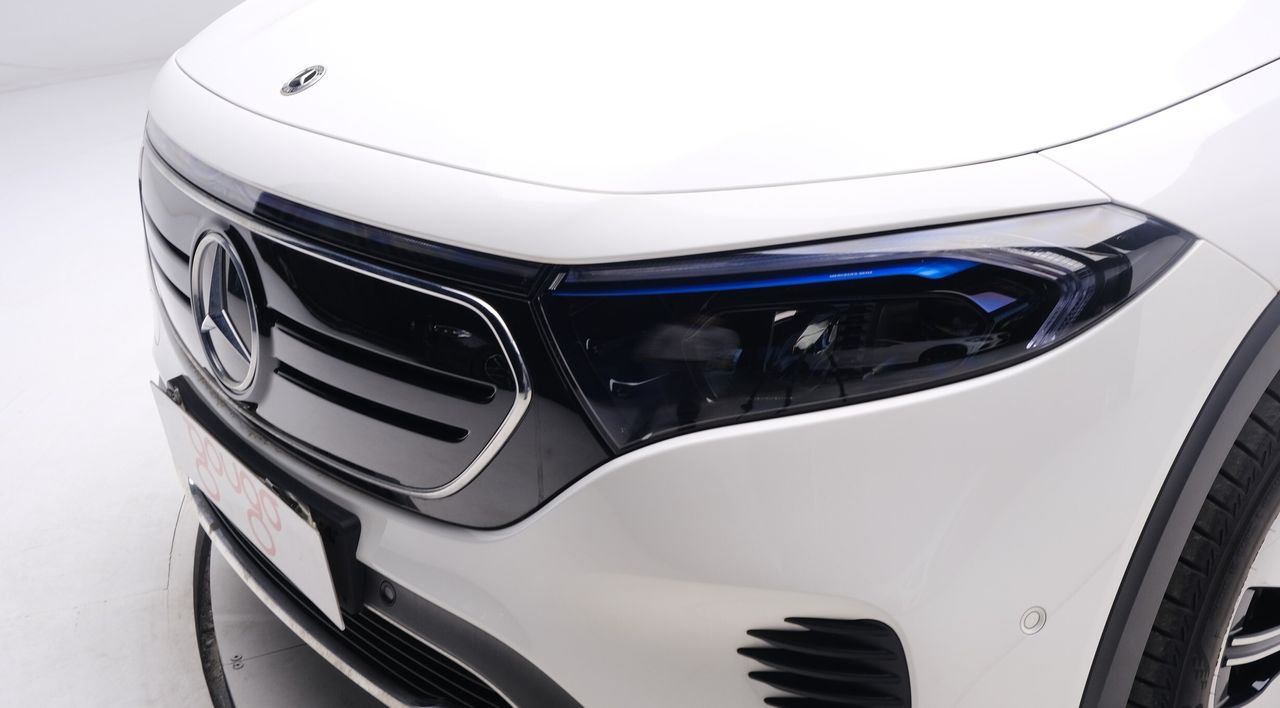 Mercedes EQB 250. - foto 16