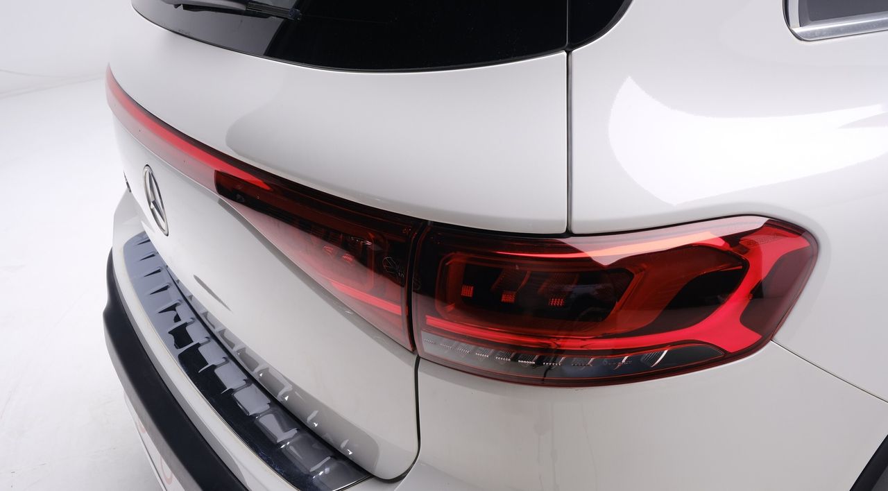 Mercedes EQB 250. - foto 18