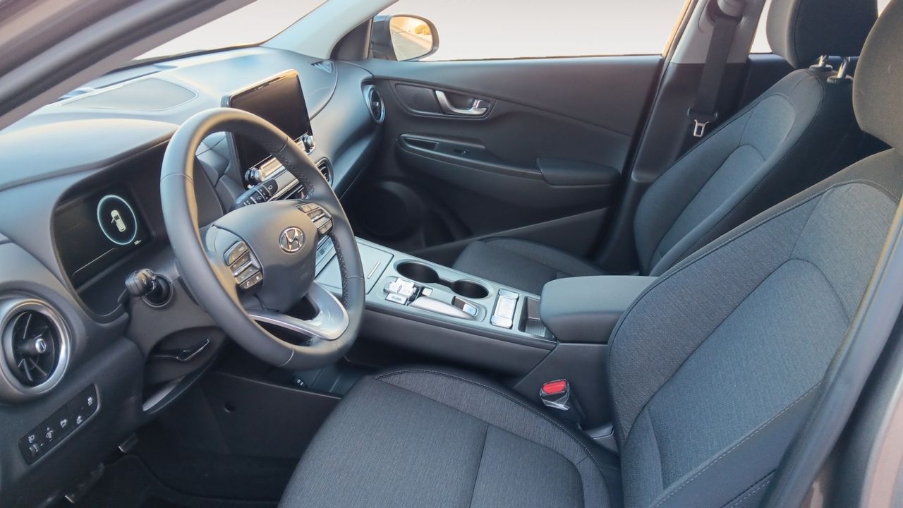 Hyundai Kona EV FL 150KW - foto 9