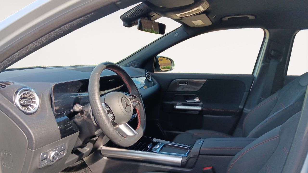 Mercedes GLA 200 D - foto 9