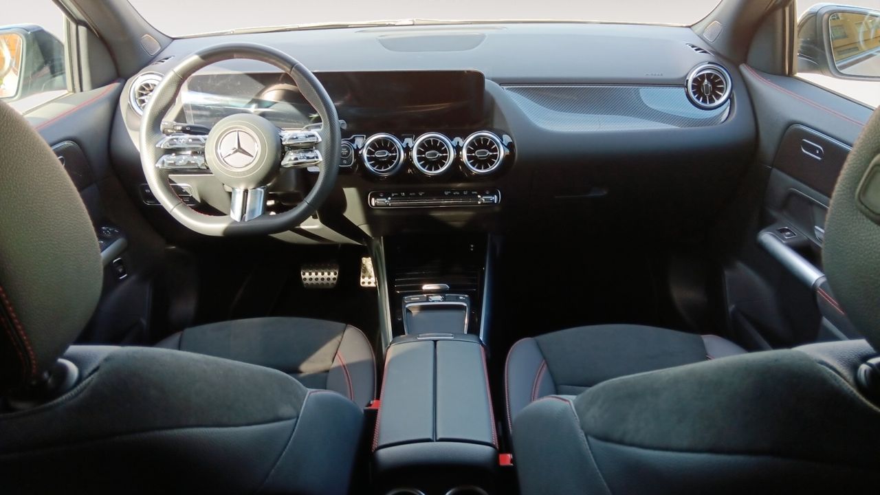 Mercedes GLA 200 D - foto 11