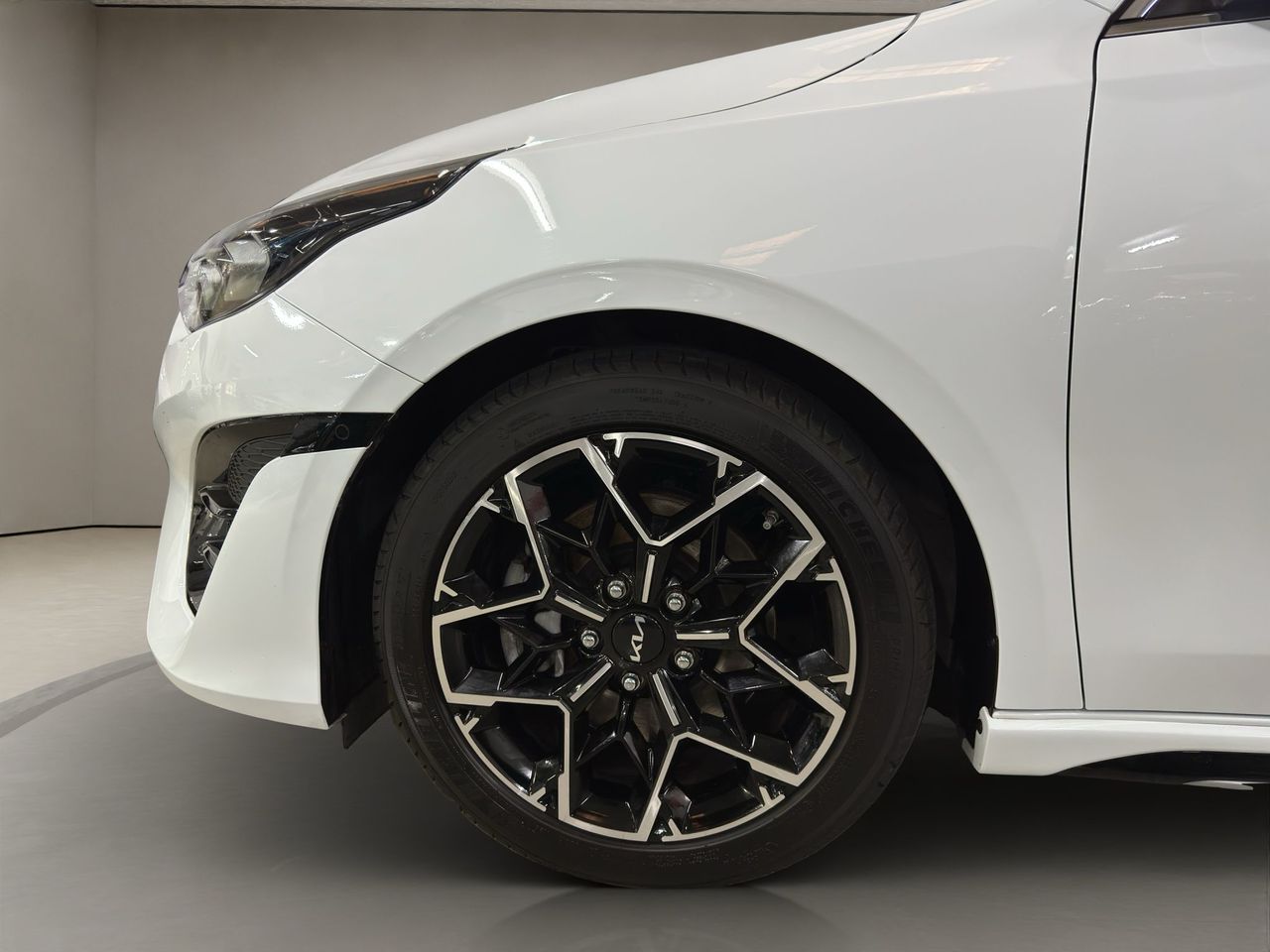 Kia Ceed 1.5 MHEV 118kW (160CV) GT Line DCT - Foto 2