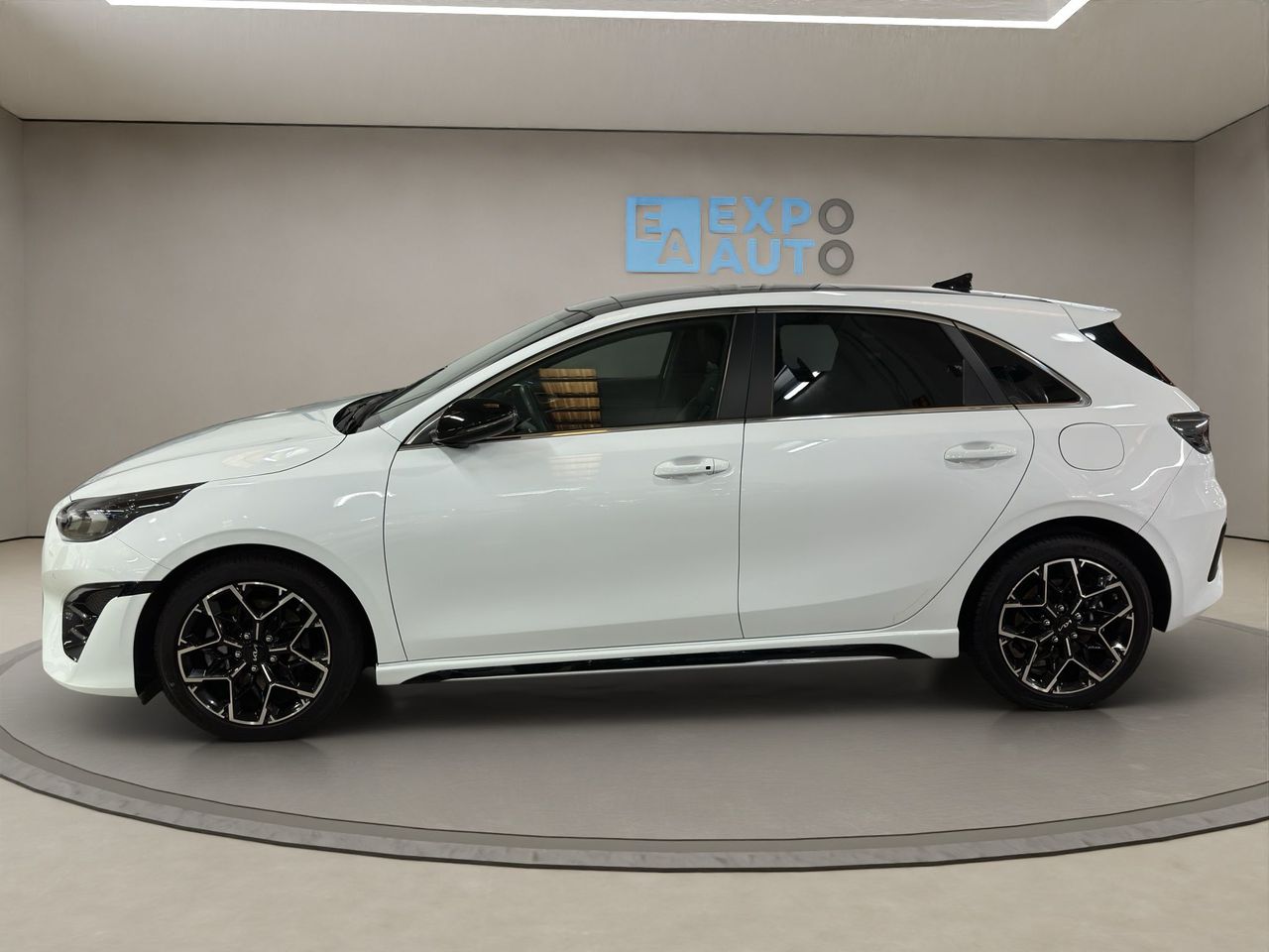 Kia Ceed 1.5 MHEV 118kW (160CV) GT Line DCT - Foto 2