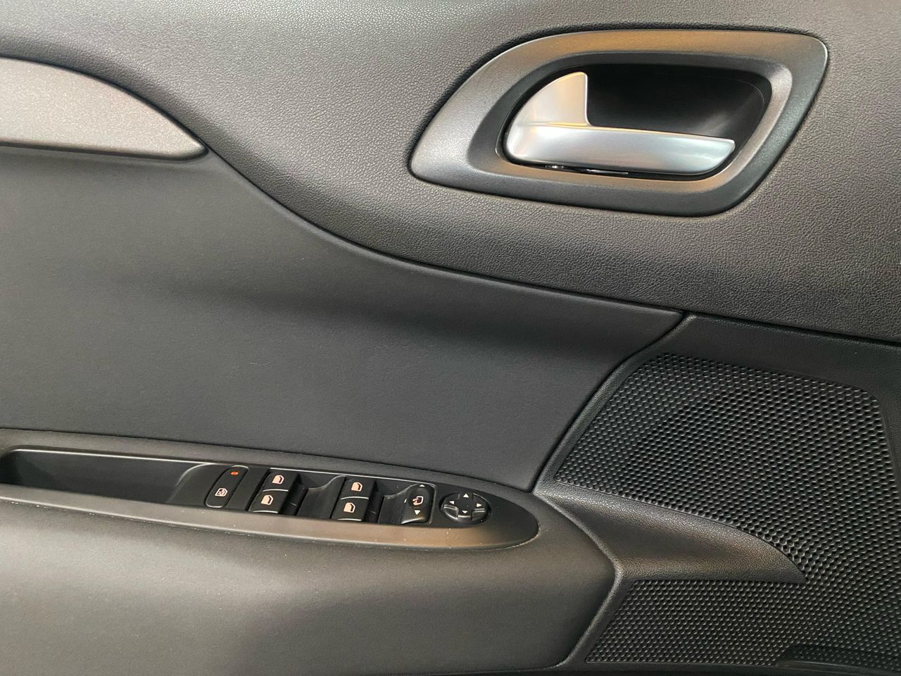 Citroën C4 PureTech 96KW (130CV) Feel Edition  - Foto 2