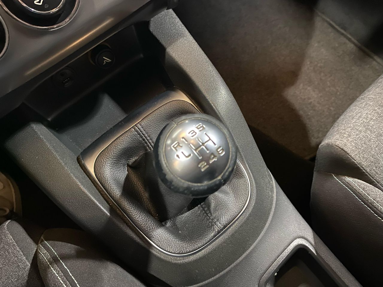 Citroën C4 PureTech 96KW (130CV) Feel Edition  - Foto 2