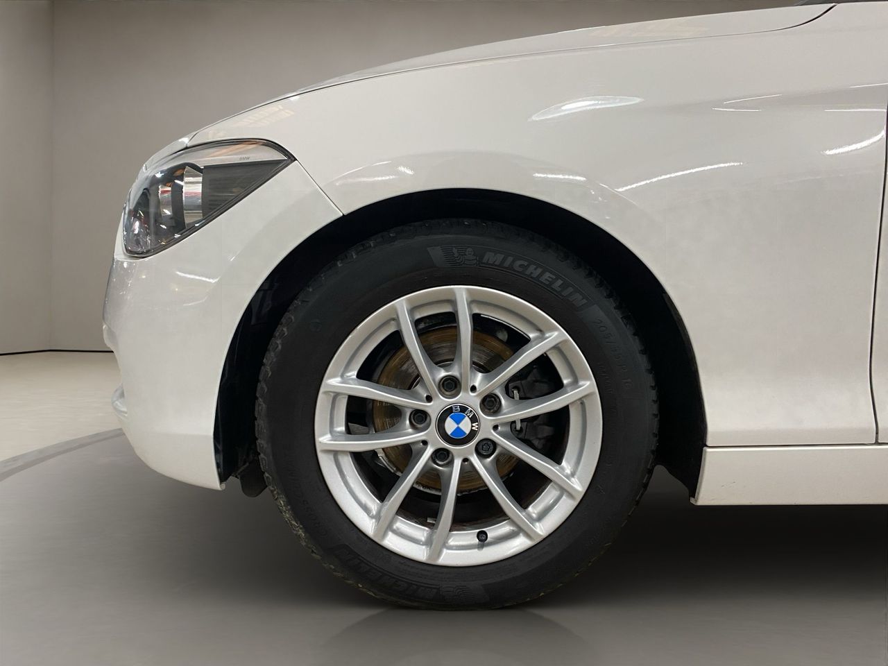 BMW Serie 1 114i Advance plus luxury - Foto 2