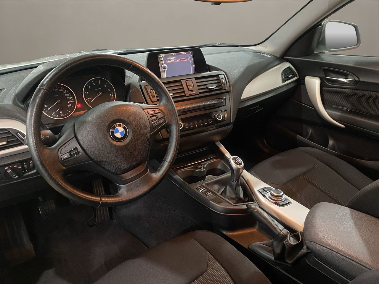 BMW Serie 1 114i Advance plus luxury - Foto 2