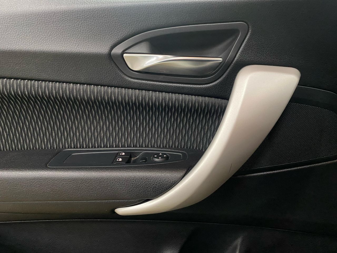 BMW Serie 1 114i Advance plus luxury - Foto 2