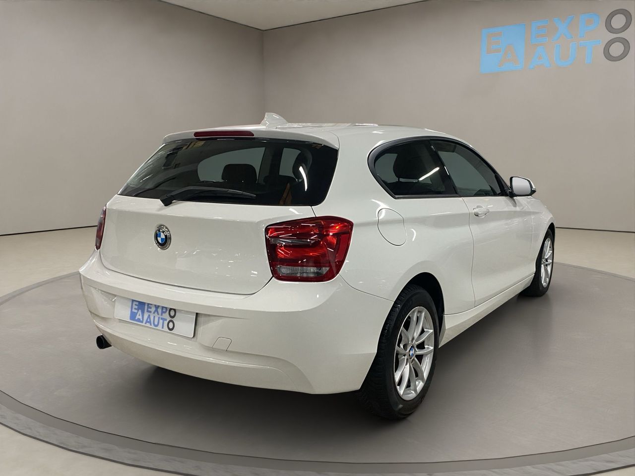 BMW Serie 1 114i Advance plus luxury - Foto 2