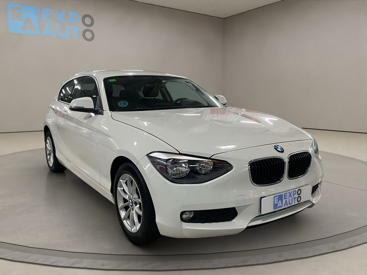 BMW Serie 1 114i Advance plus luxury - Foto 2