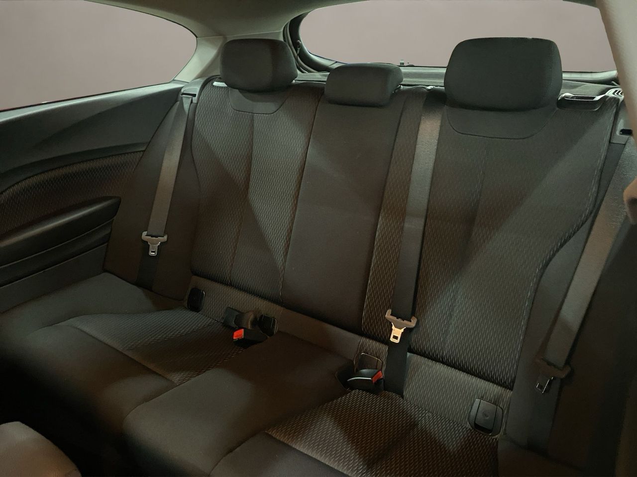 BMW Serie 1 114i Advance plus luxury - Foto 2