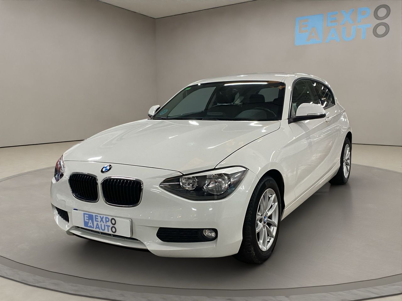 BMW Serie 1 114i Advance plus luxury - Foto 2