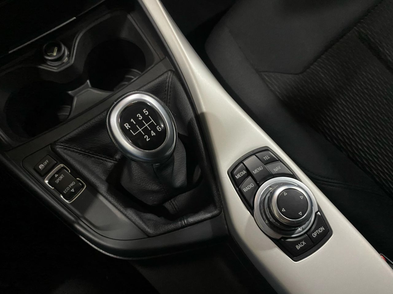 BMW Serie 1 114i Advance plus luxury - Foto 2