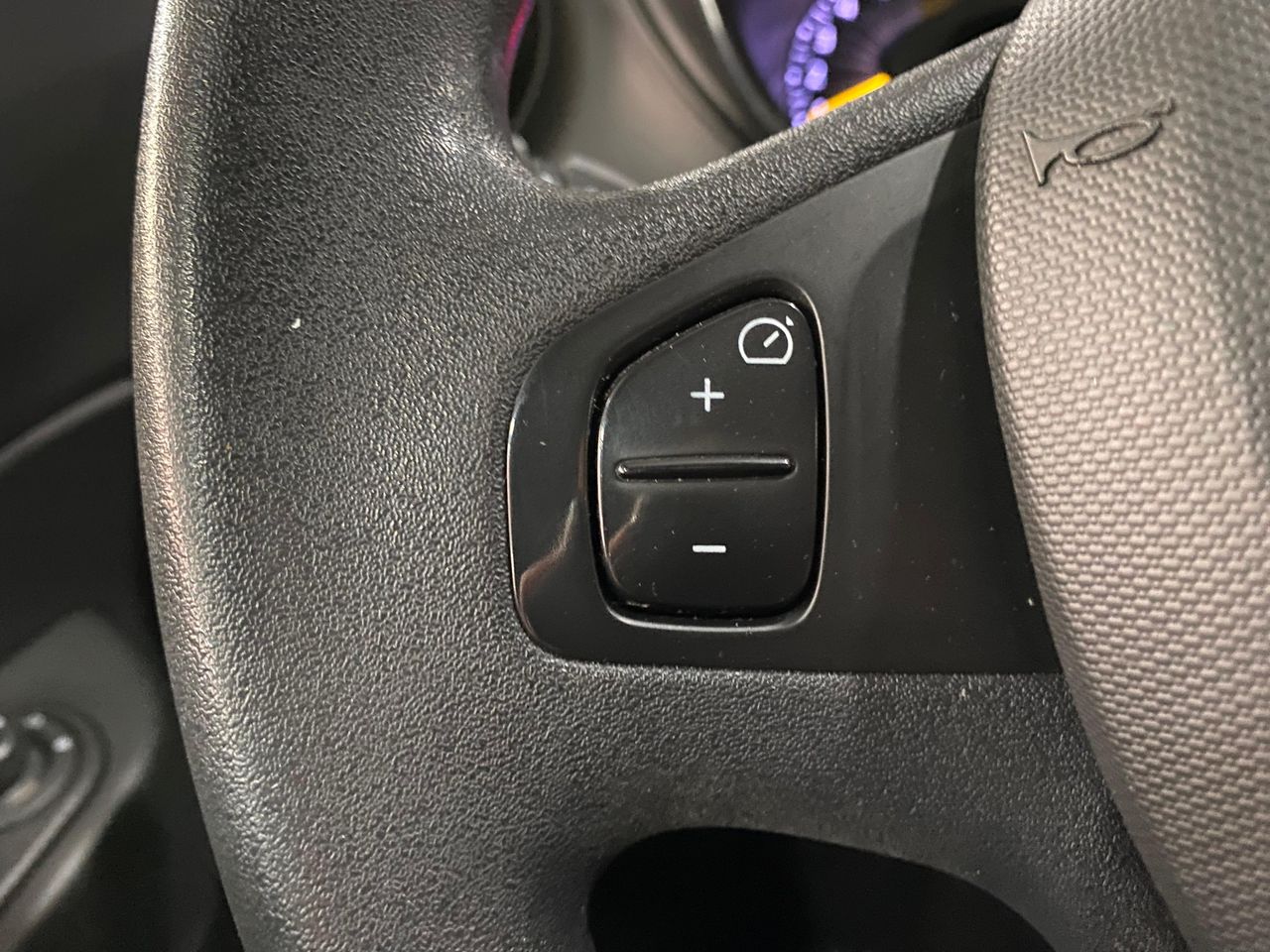 Renault Captur Zen TCe 120 - Foto 2