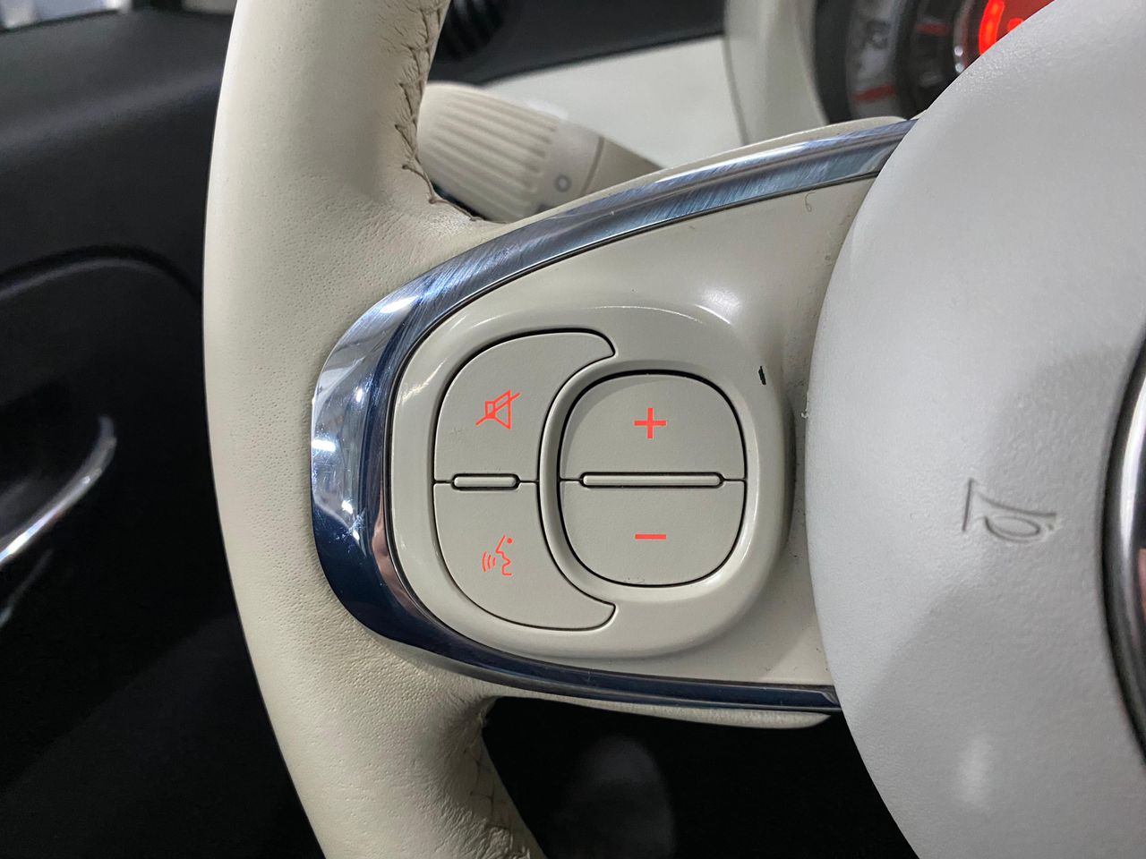 Fiat 500 Lounge 1.2 8v 51KW (69 CV) - Foto 2