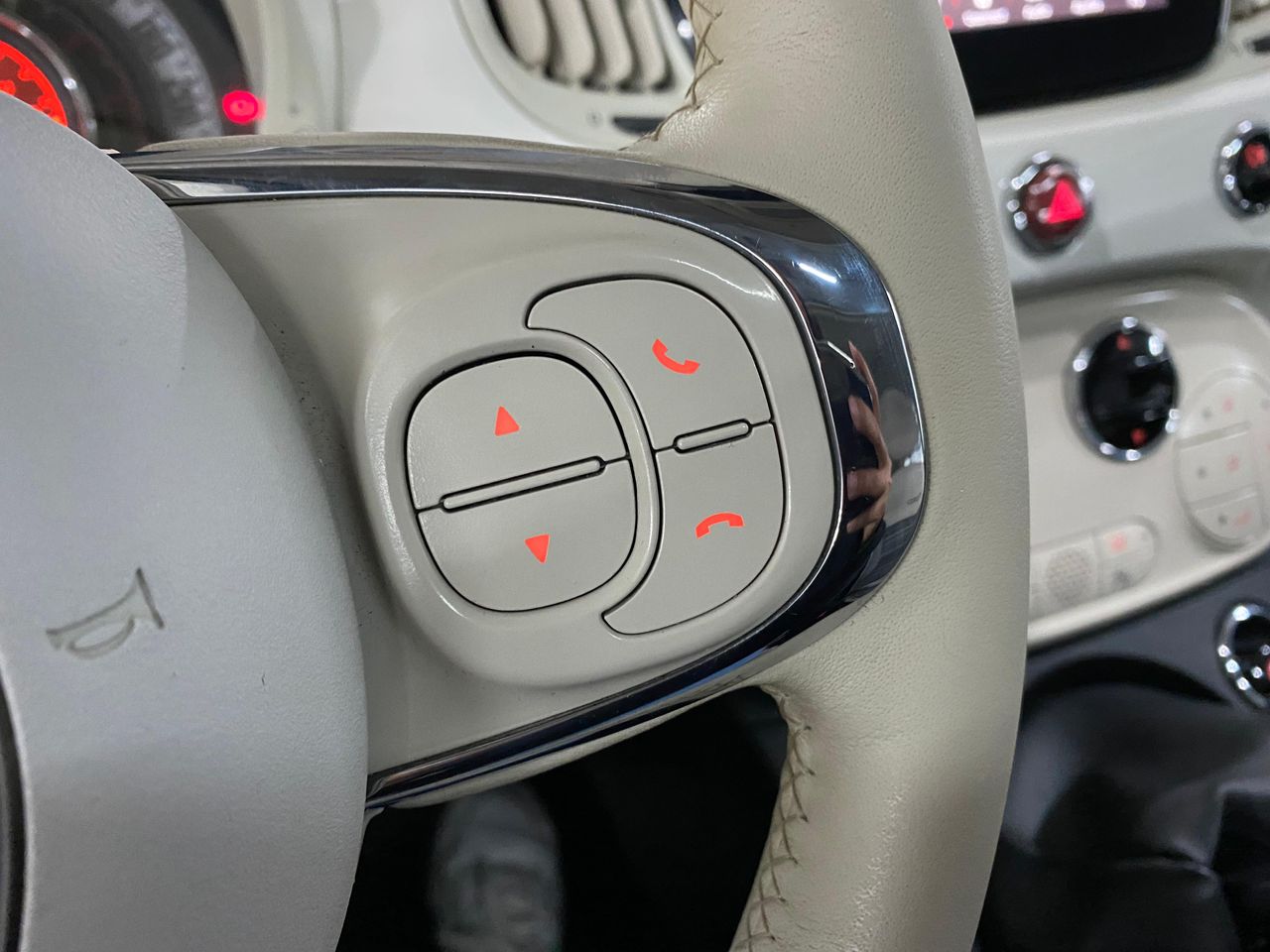 Fiat 500 Lounge 1.2 8v 51KW (69 CV) - Foto 2