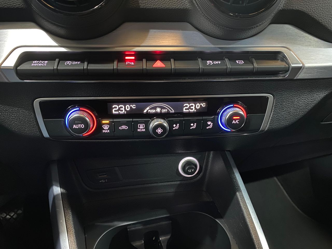 Audi Q2 sport edition 1.6 TDI - Foto 2