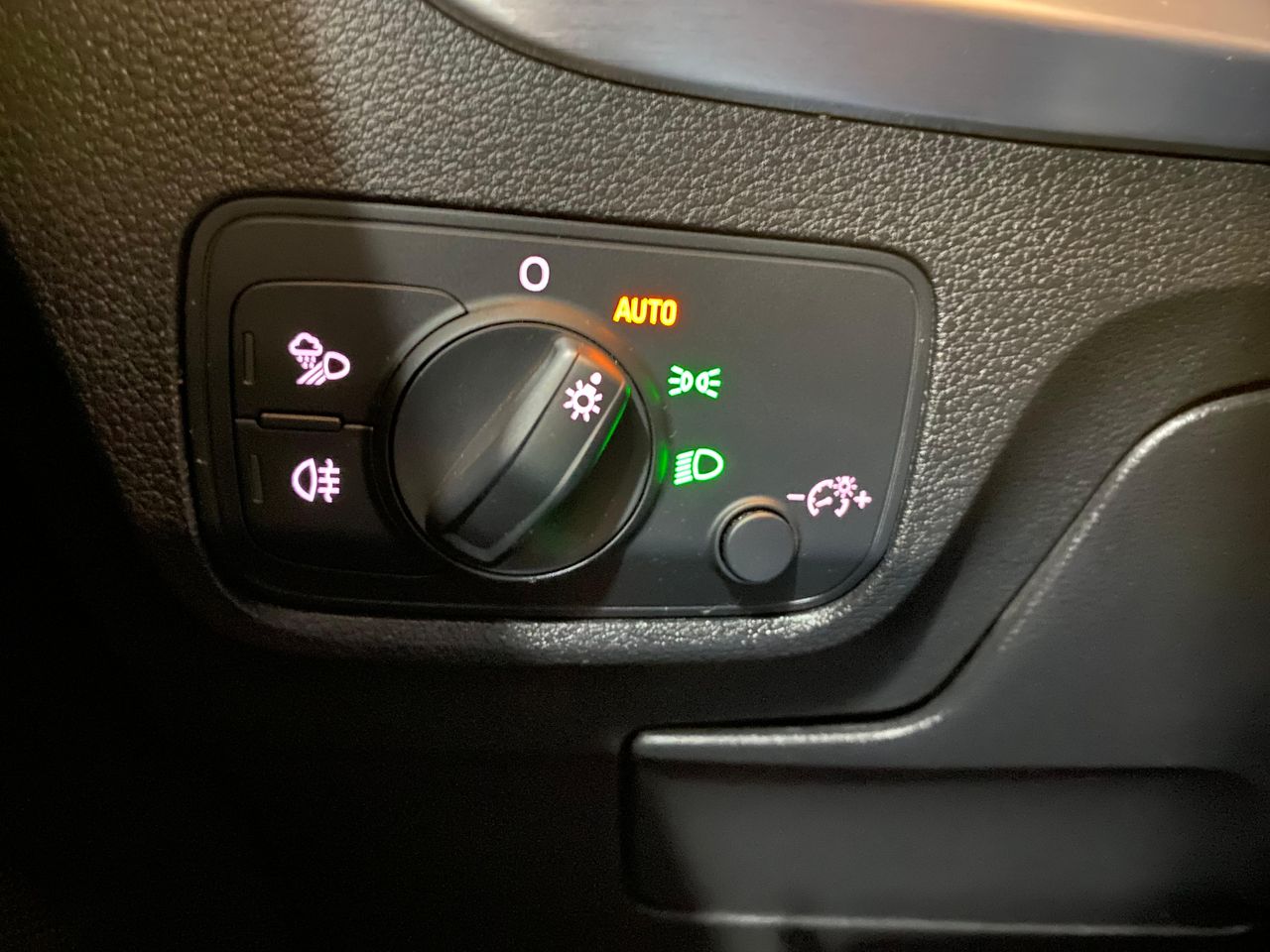Audi Q2 sport edition 1.6 TDI - Foto 2