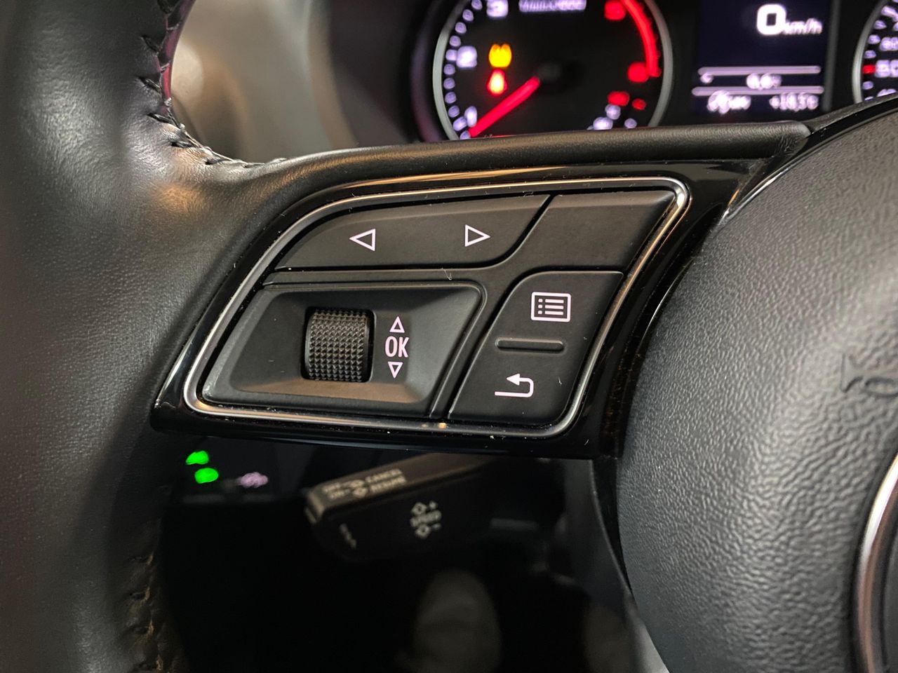 Audi Q2 sport edition 1.6 TDI - Foto 2