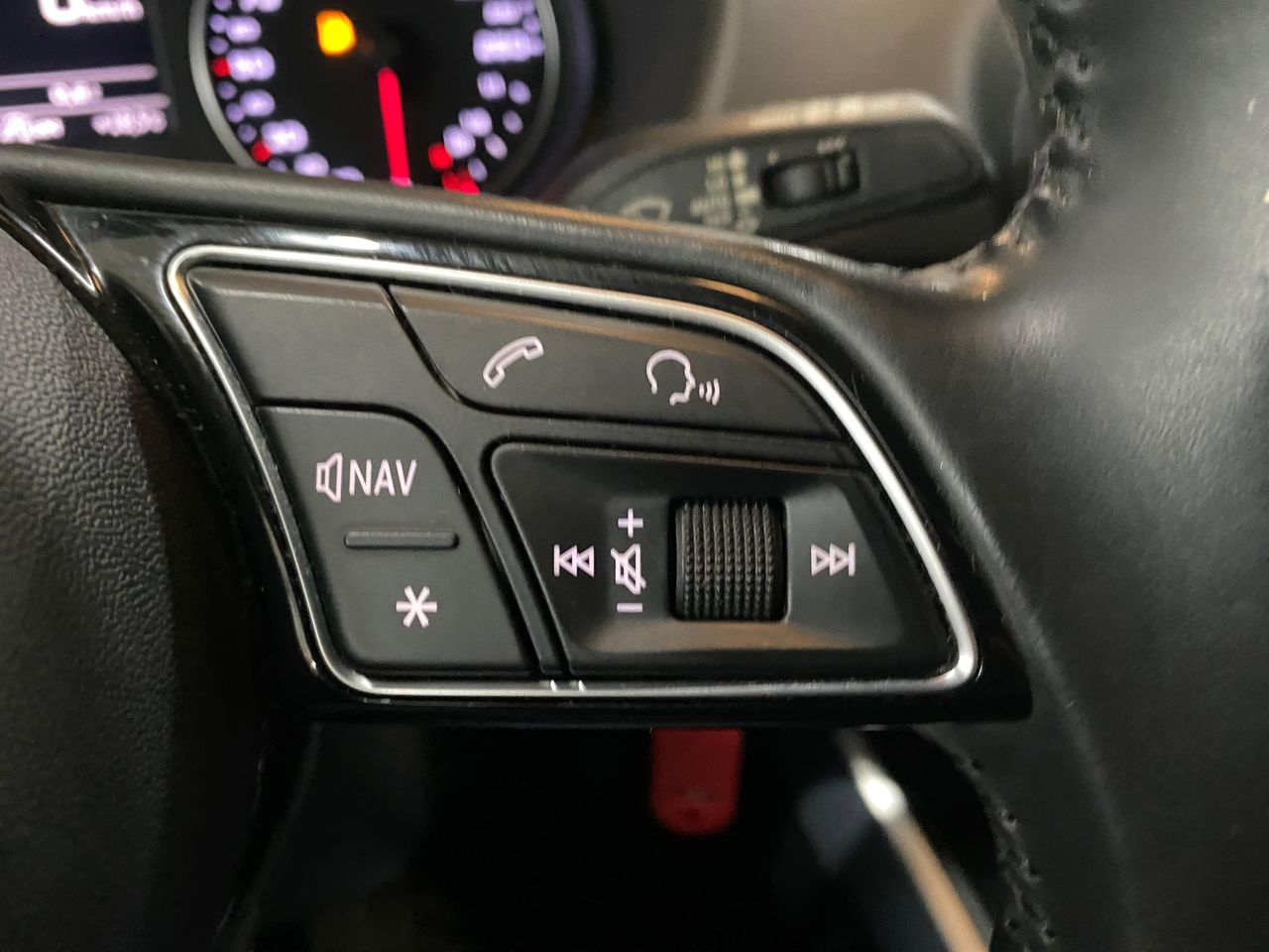 Audi Q2 sport edition 1.6 TDI - Foto 2