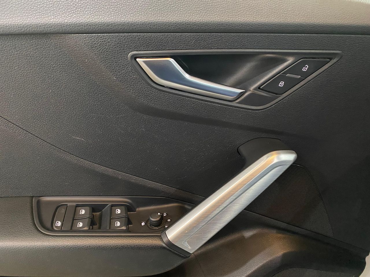 Audi Q2 sport edition 1.6 TDI - Foto 2