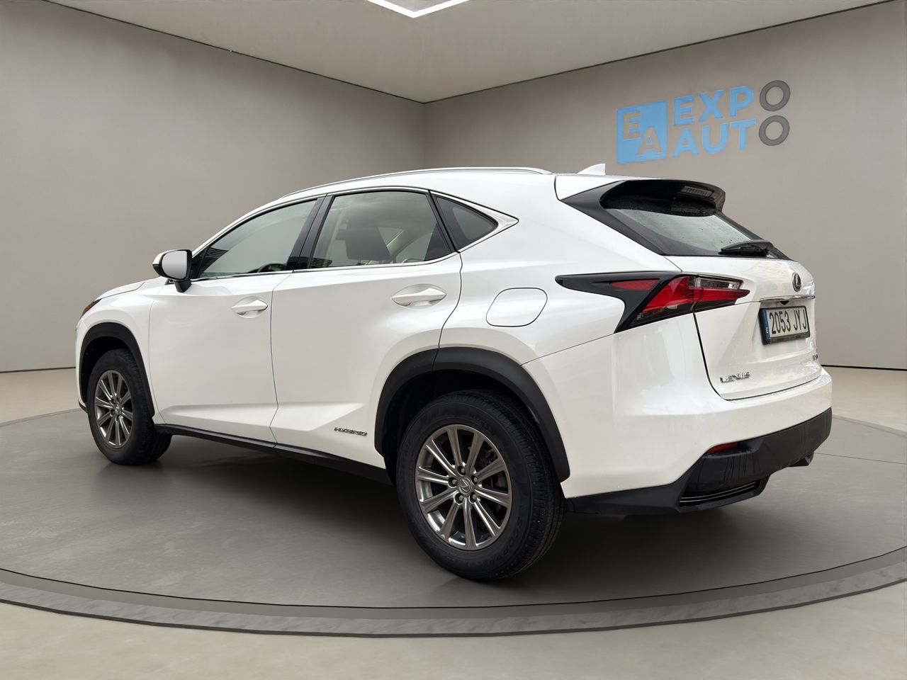 Lexus NX 2.5 300h  - Foto 2
