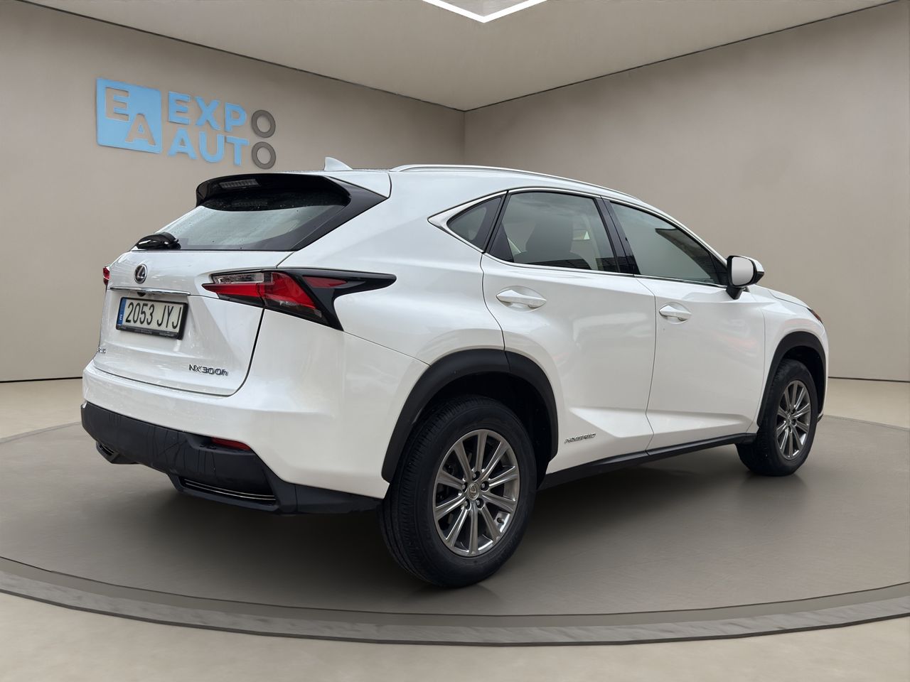 Lexus NX 2.5 300h  - Foto 2