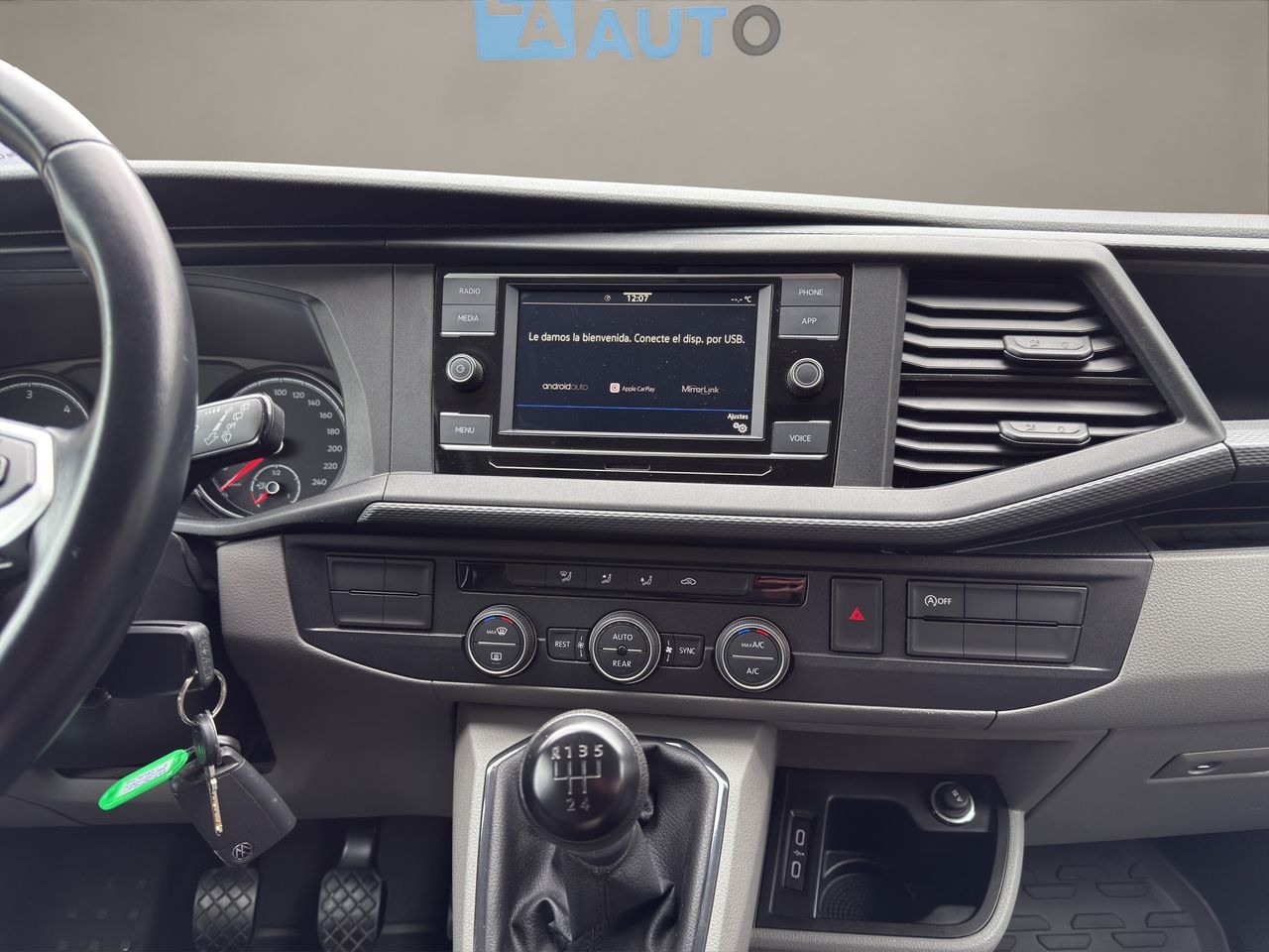 Volkswagen Caravelle Kombi Camper 2.0 TDI  - Foto 2