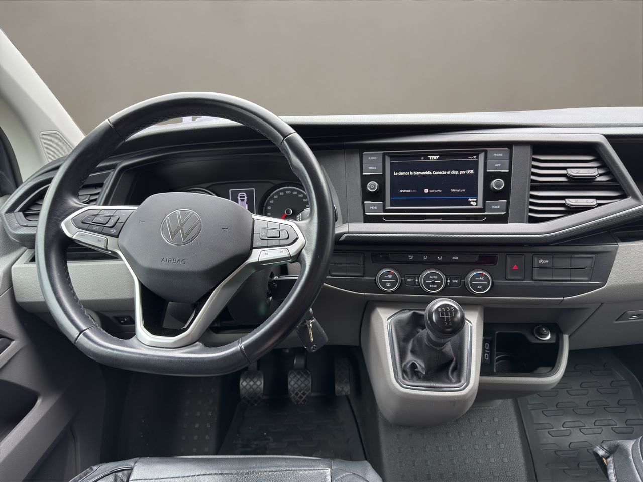 Volkswagen Caravelle Kombi Camper 2.0 TDI  - Foto 2