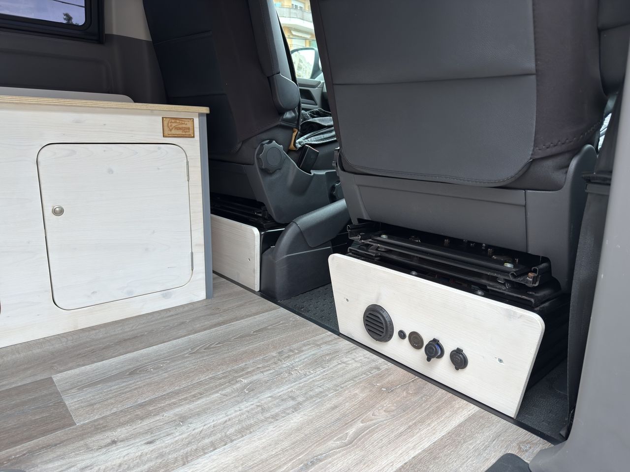 Volkswagen Caravelle Kombi Camper 2.0 TDI  - Foto 2