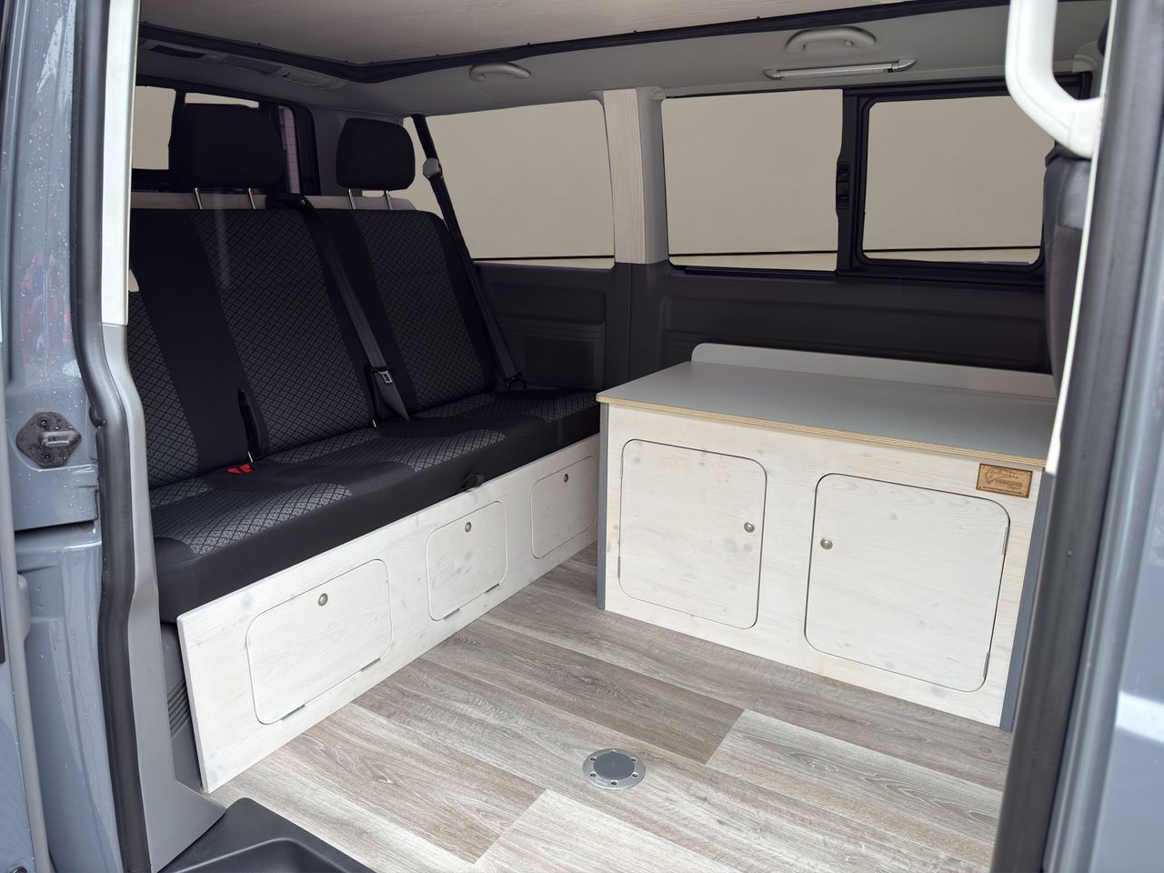Volkswagen Caravelle Kombi Camper 2.0 TDI  - Foto 2