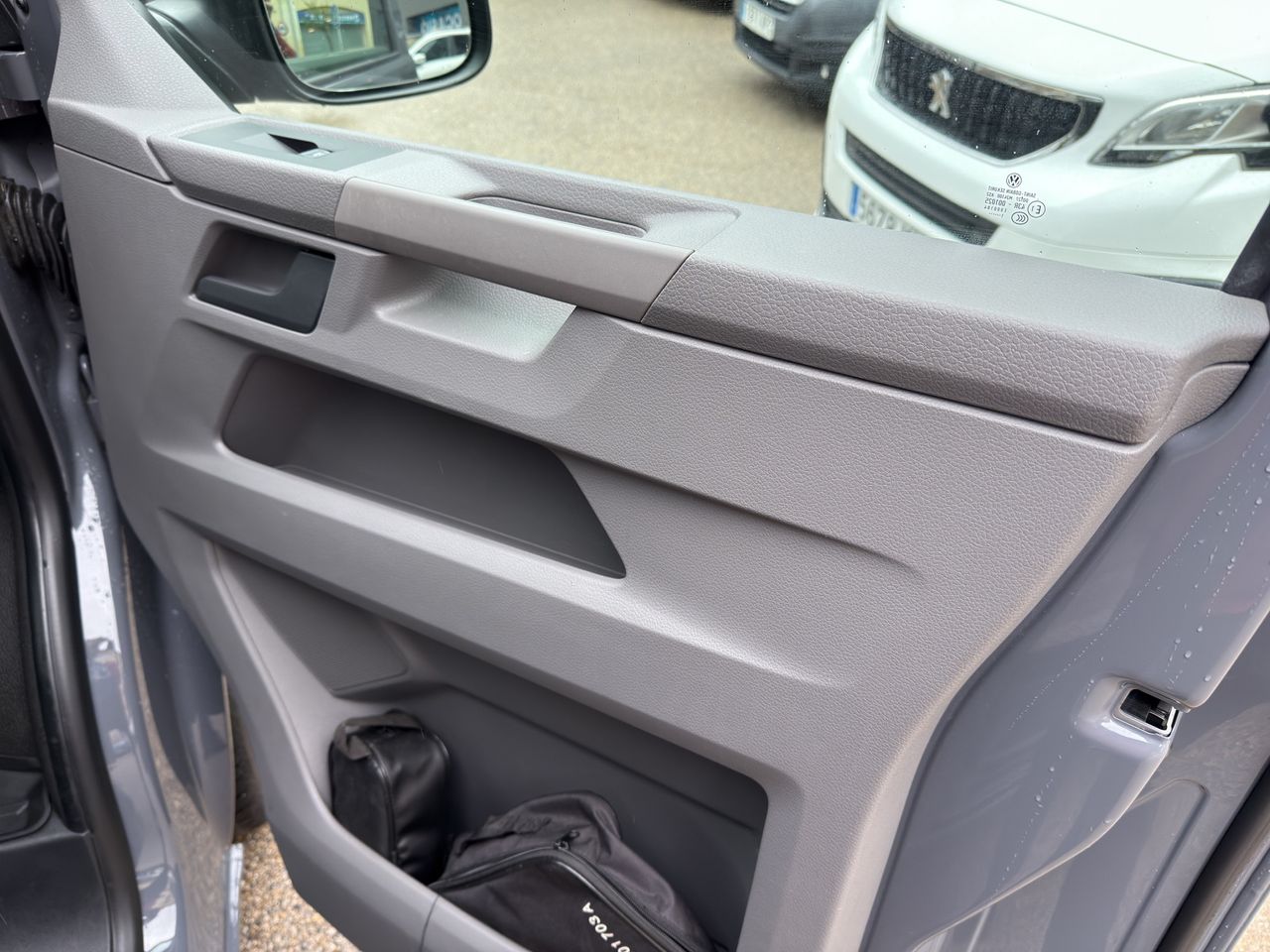 Volkswagen Caravelle Kombi Camper 2.0 TDI  - Foto 2