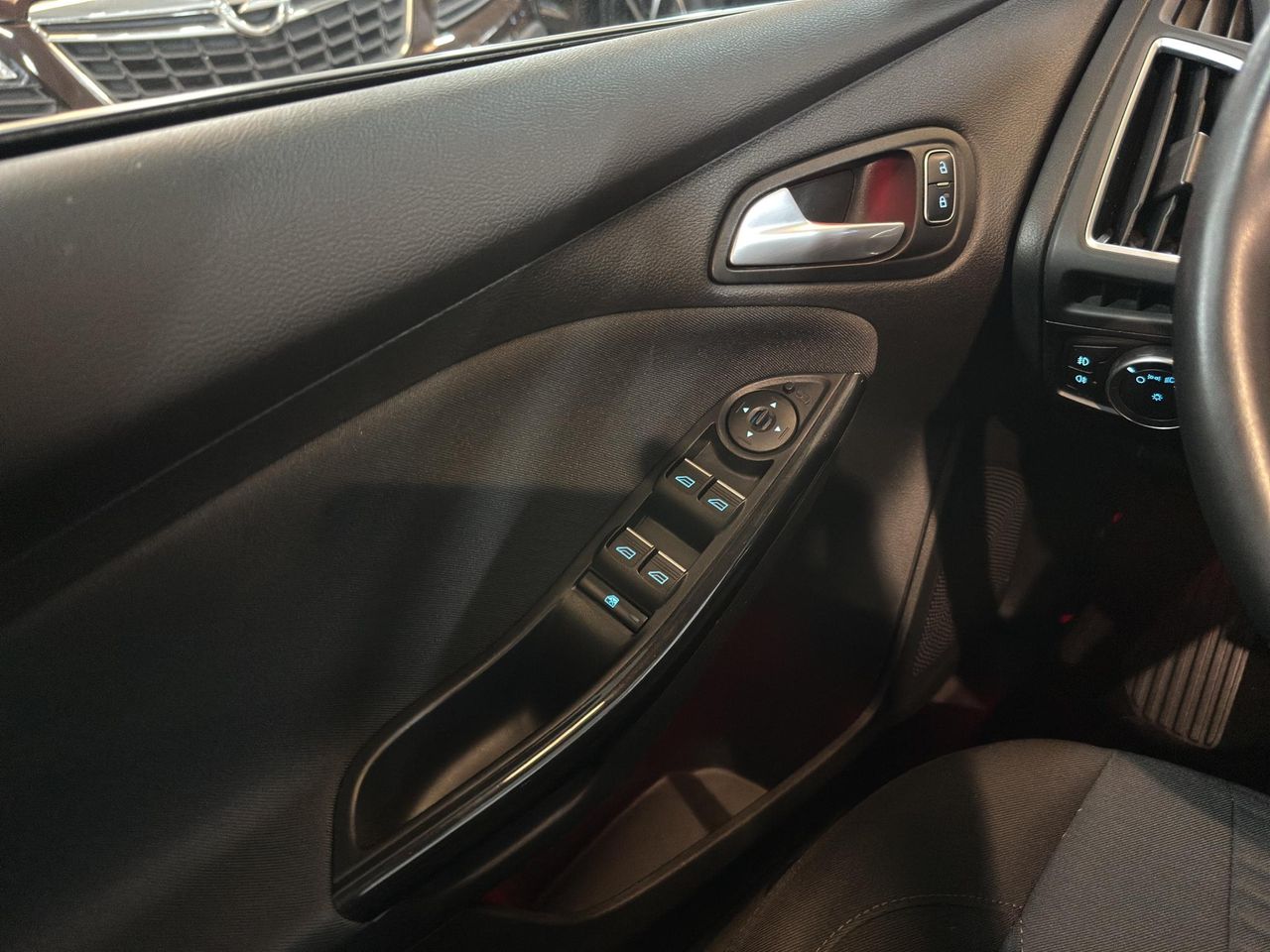 Ford Focus 1.0 Ecoboost A-S-S 125 Business Sportb. - Foto 2