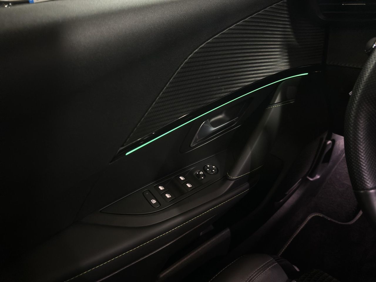 Peugeot e-208 Eléctrico GT - Foto 2