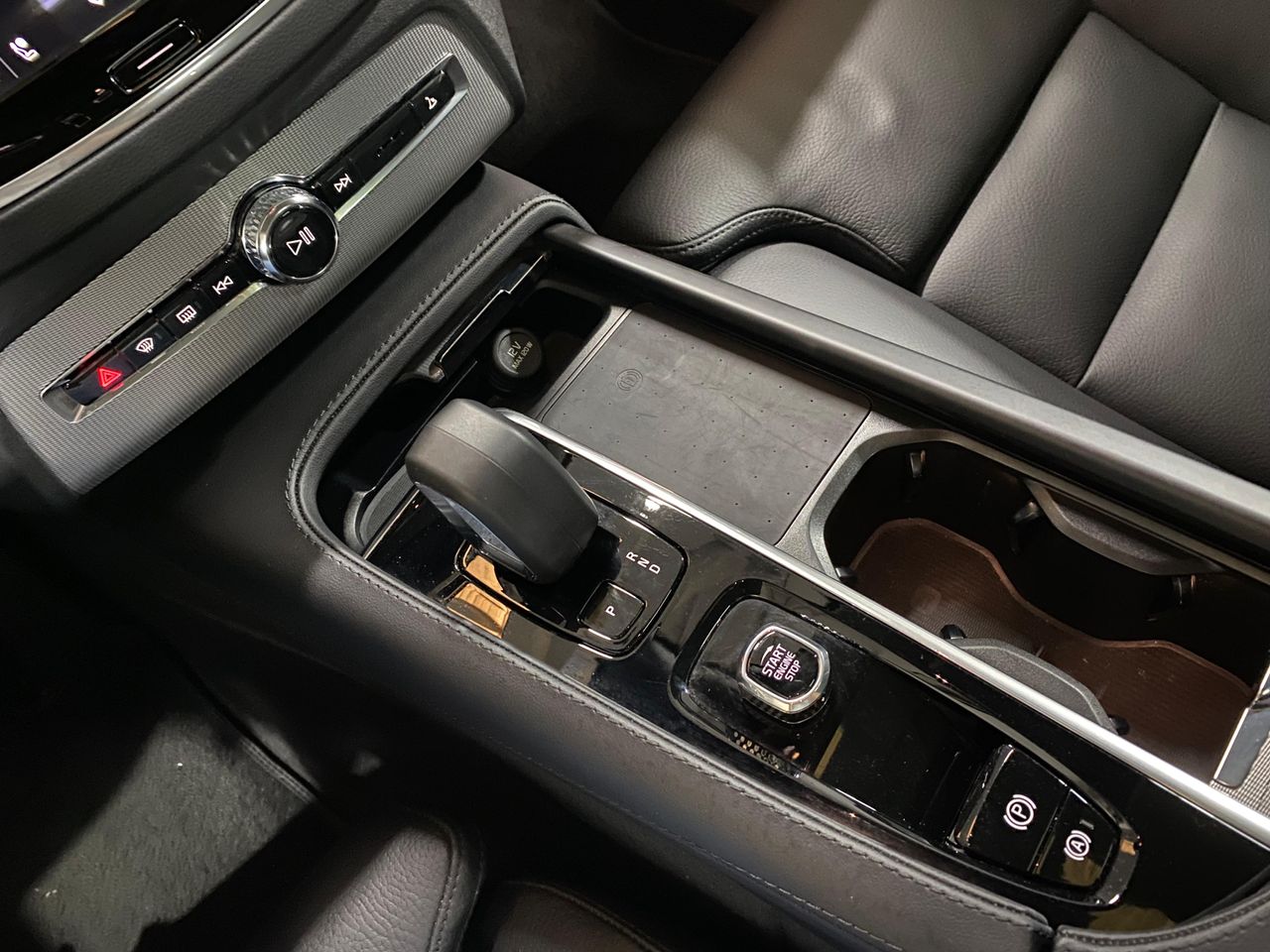 Volvo XC90 2.0 T8 AWD Ultimate Bright Recharge Auto - Foto 2