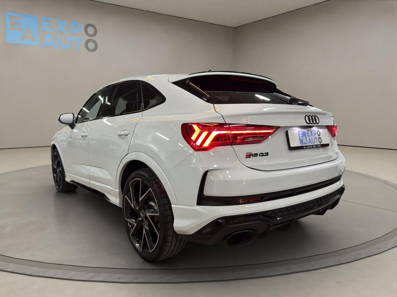 Audi Q3 RS 2.5 TFSI quattro - Foto 2
