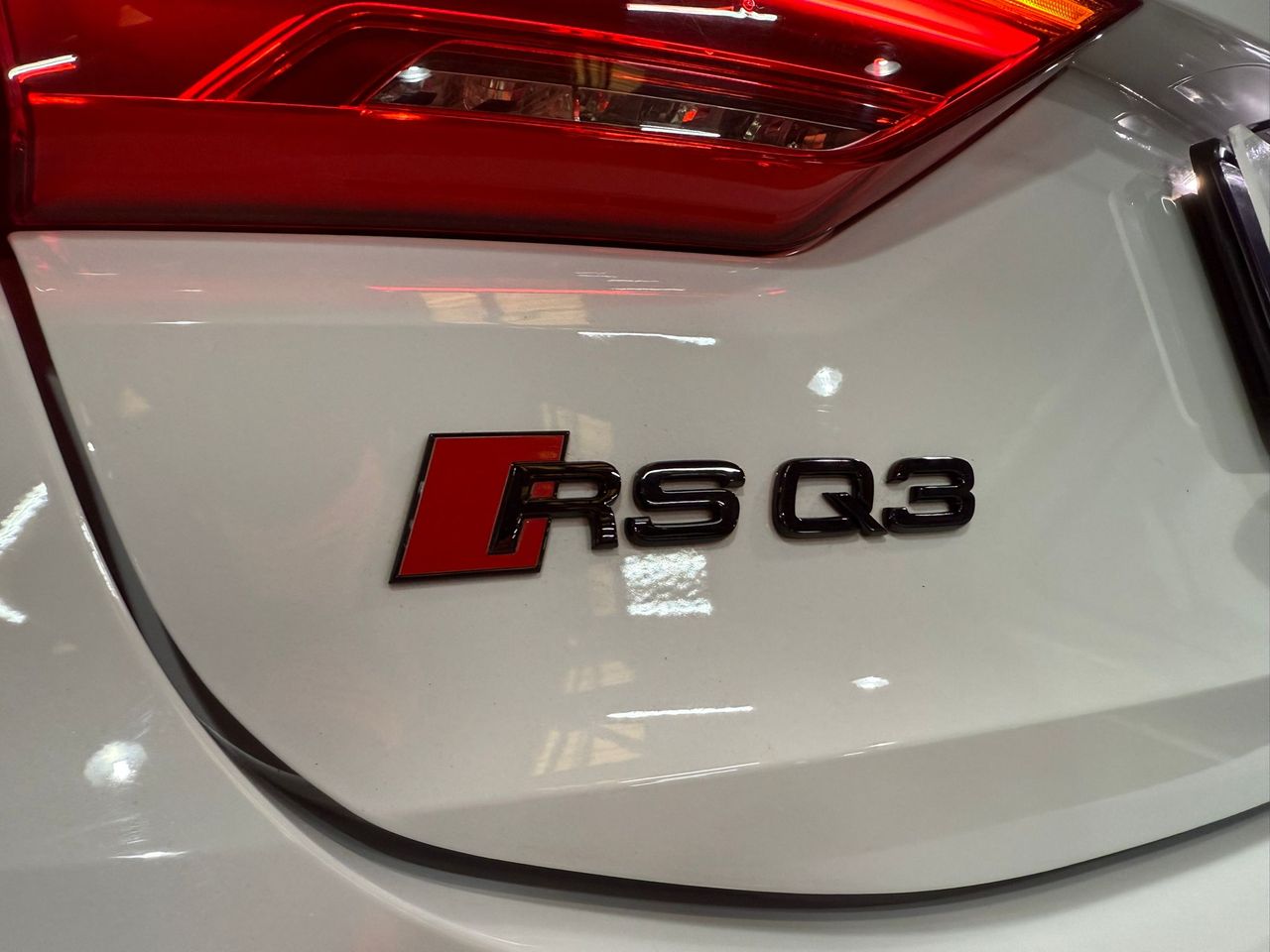 Audi Q3 RS 2.5 TFSI quattro - Foto 2