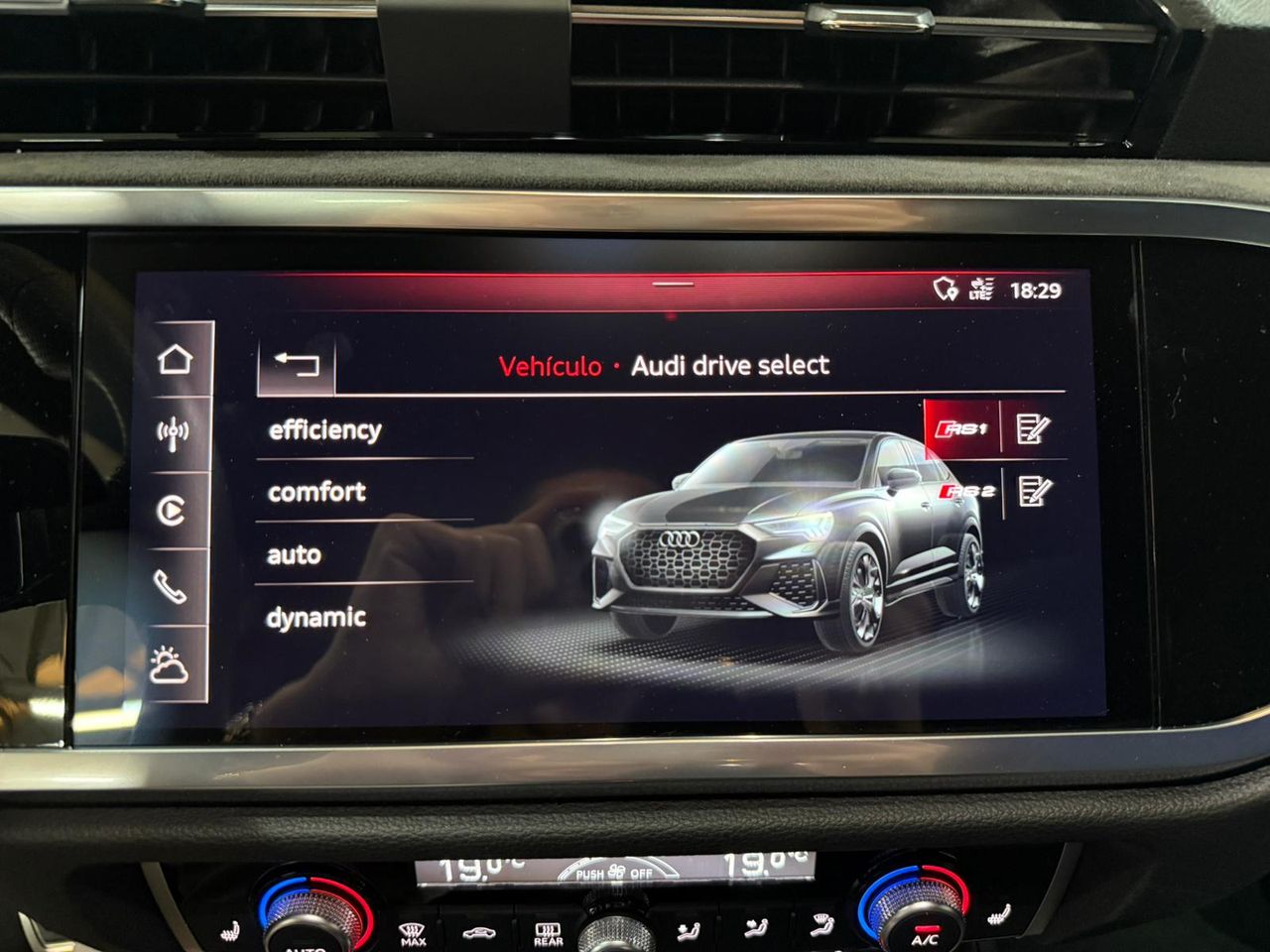 Audi Q3 RS 2.5 TFSI quattro - Foto 2