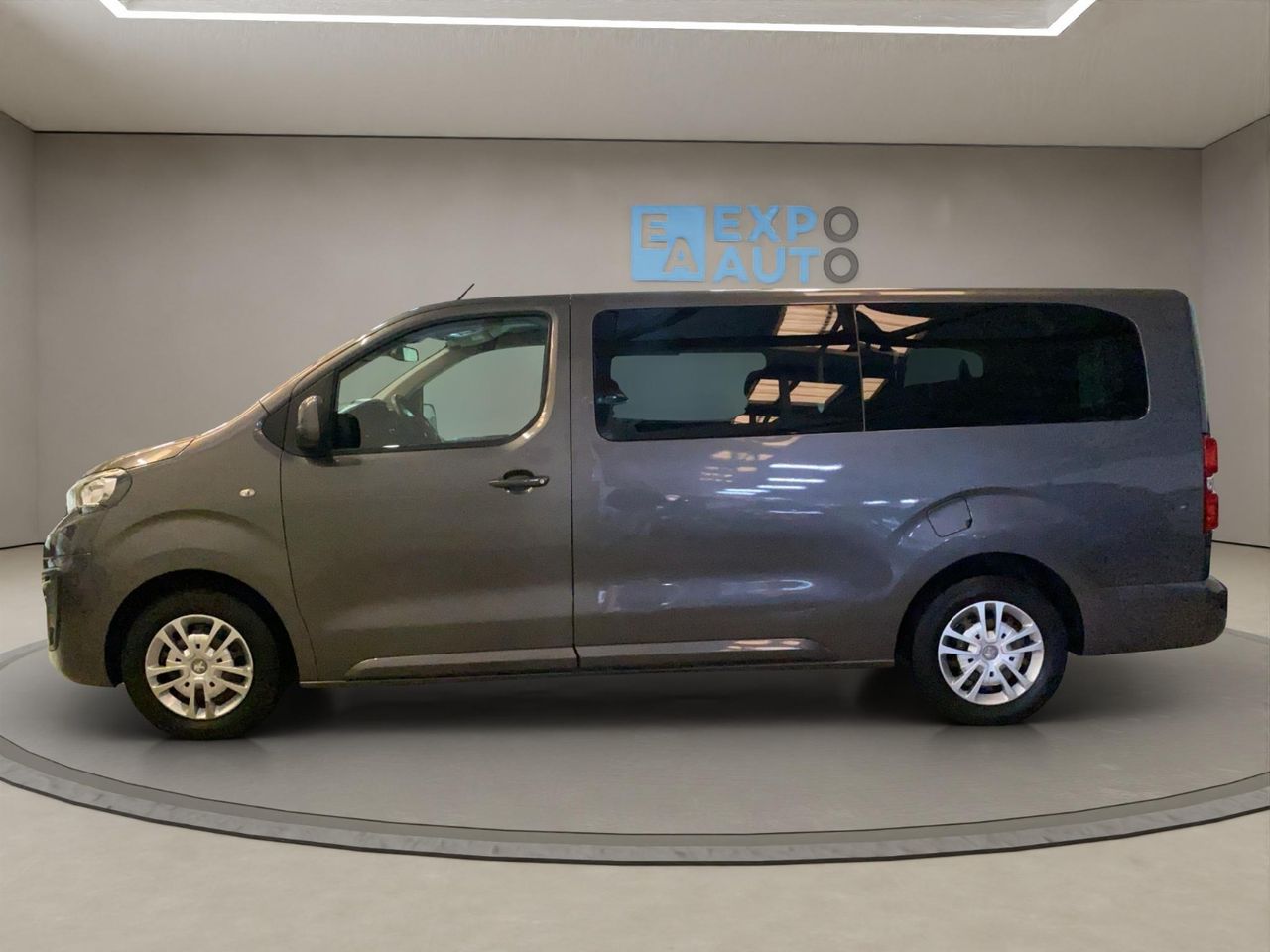 Peugeot Traveller Business 1.5 BlueHDi 120 Long  - Foto 2