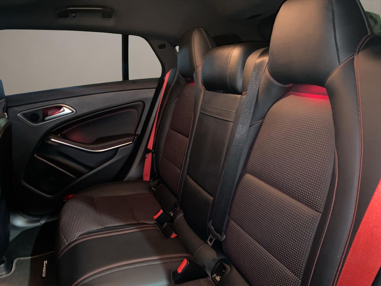 Mercedes Clase CLA Mercedes-AMG CLA 45 4M Shooting Brake - Foto 2