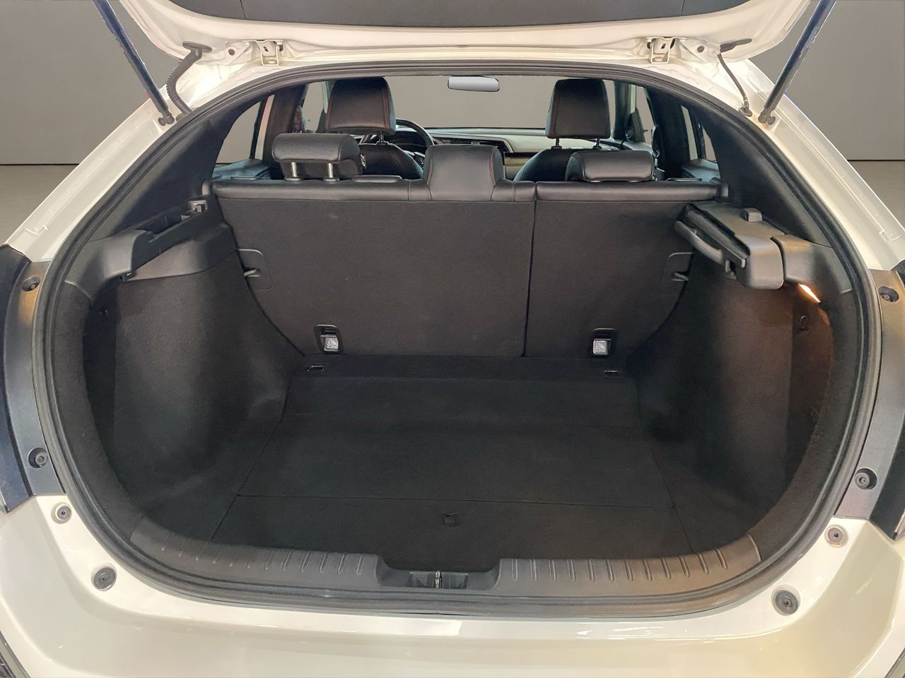 Honda Civic 1.0 I-VTEC TURBO EXECUTIVE - Foto 2