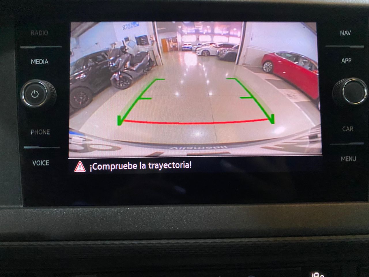 Volkswagen Caravelle kombi 9 plazas  - Foto 2