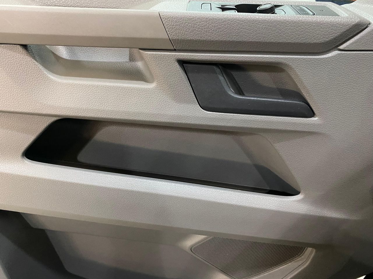 Volkswagen Caravelle kombi 9 plazas  - Foto 2