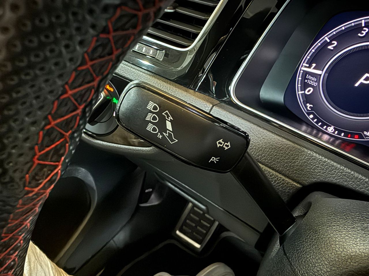 Volkswagen Golf GTI TCR 2.0 TSI 213kW(290CV) DSG - Foto 2