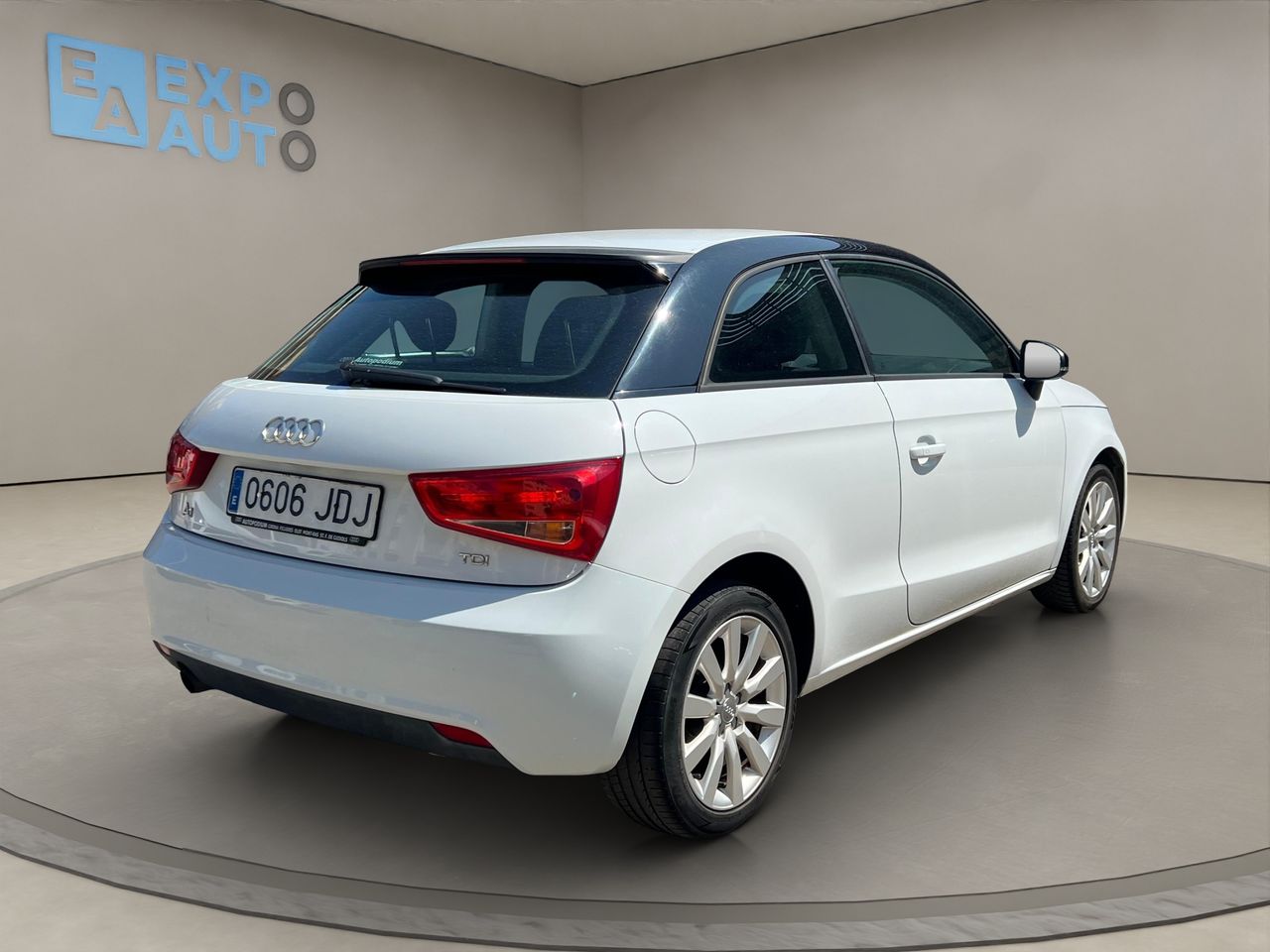 Audi A1 1.6 TDI ultra Attraction  - Foto 2